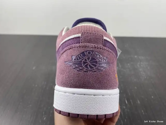 1st Kicks DR8057-500 Unity Jordan Low Air (W) 1 0611